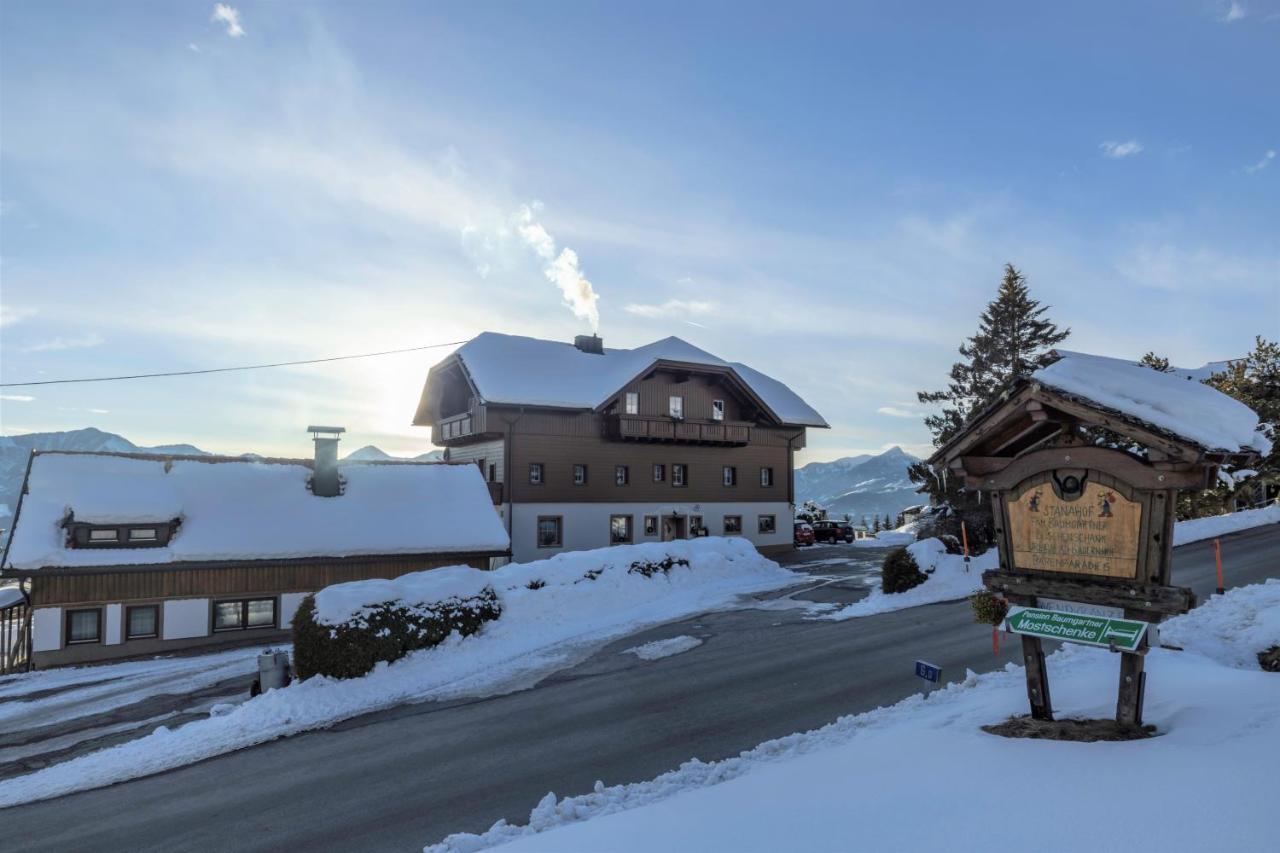 Pension Bauernhof Baumgartner Stanahof Fresach Exteriér fotografie